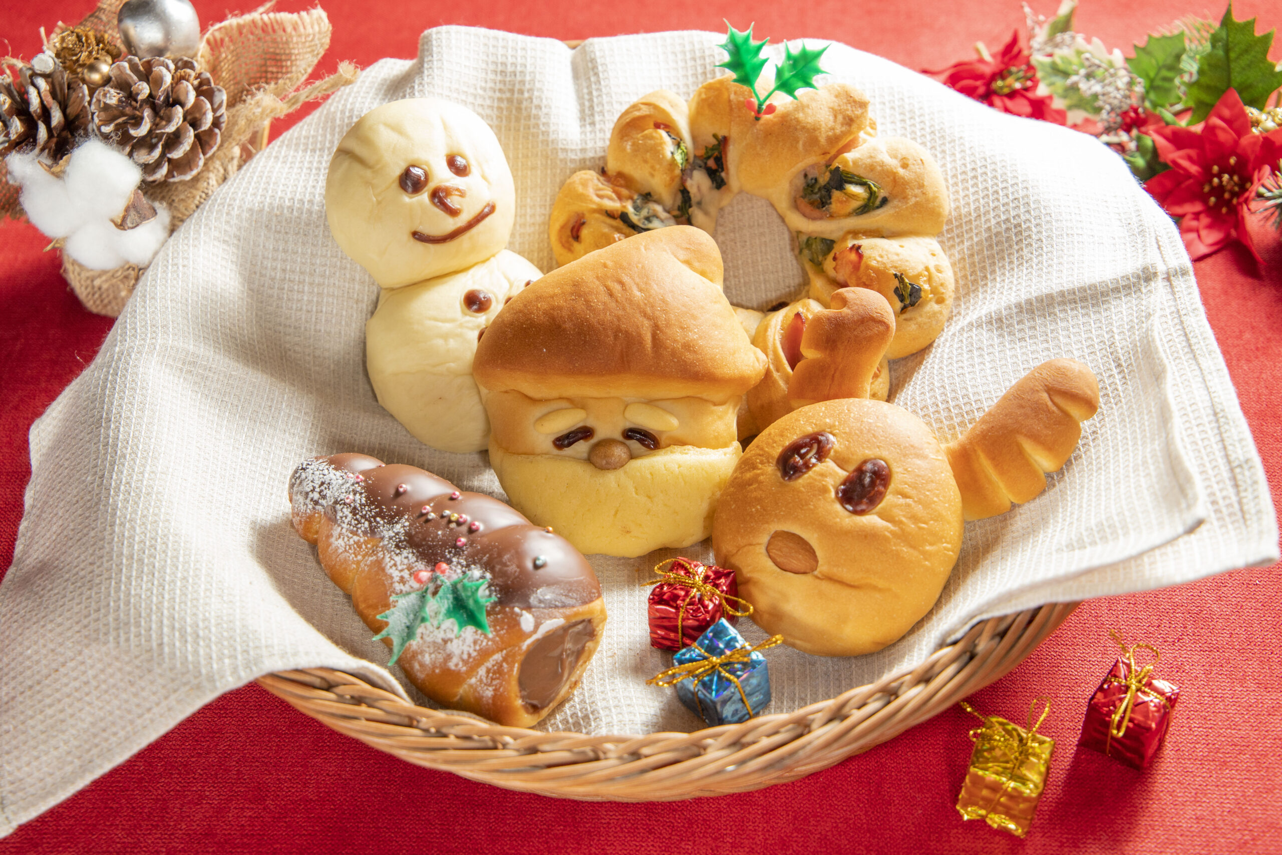 お子様にも大人気！クリスマス限定パン🎄 | のじまスコーラ